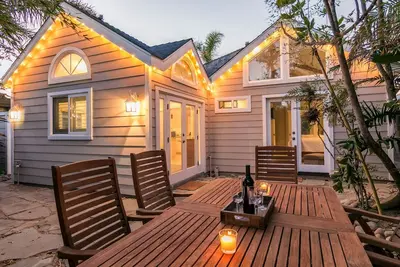 Image de Pierpont Ventura Upscale À Deux Pas De La Plage! 2 Lits / 2 Bains / Den Family Amical