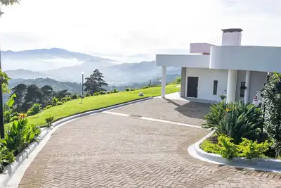 Image de Mountain Home donnant sur la vallée de San Jose