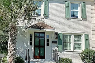 Image de Shem Creek Townhouse - Près du centre-ville et de la plage