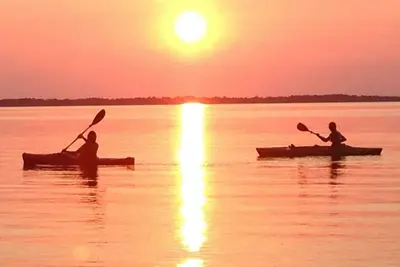 Image de Charmant chalet au bord de l'eau sur le lac Ontario
