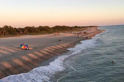 Image de Condo sur l'île de Venise avec plage privée et à distance de marche du centre-ville de Venise