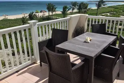 Image de Villa Mera - Spectaculaire Condo 3 chambres face à la plage