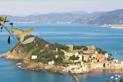 Image de Sestri Levante - Appartement dans villa avec vue splendide