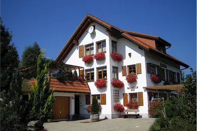 Image de Fantastique confortable u. appartement confortable au coeur de la Forêt Noire