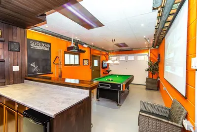 Image de Minutes de la plage - Lakeshore Meadows Retreat