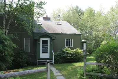 Image de Magnifique Mt. Sunapee Region Home Pratique pour de nombreuses activités!