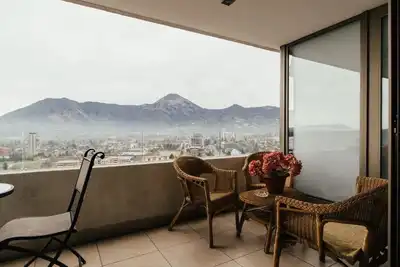Spectaculaire Mountainview 1 Bedroom Apt à Las Condes près de Parque Arauco