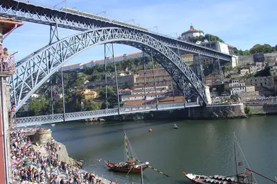 Image de Superbes vues sur la maison au bord du fleuve Douro