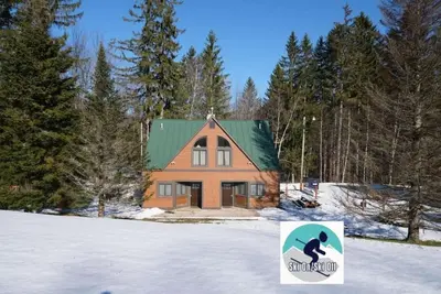Image de ☆ Ski On & Off! ☆ Spruce Glen Cabin 1 sur le sentier Great Eastern avec sauna et foyer