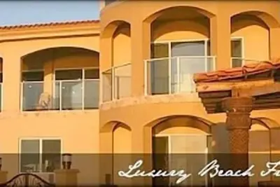 Image de Luxueuse villa en bord de mer parfaite pour les grands mariages, les groupes familiaux et les retraites