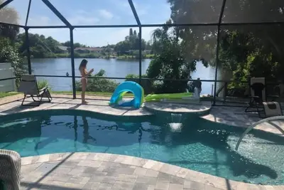 Image de SPÉCIAUX ÉTÉ Et Automne Lake House avec Piscine PRIVÉE Plages Ami, Img et Sarasota