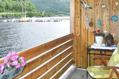 Image de Serenite en bord de mer a Leirvik-By Traum