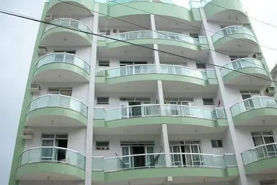 Image de Otimo Apt 2 Qts, 1 suite + dépendance du service préparée à Cabo Frio. Wifi.