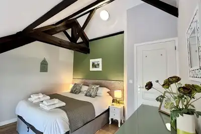 Image de Gîte de Charme 3* en Bord de Rivière, Léhon, Dinan | Animaux acceptés | Familles