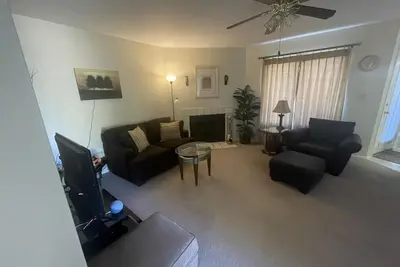 Image de Magnifique condo de deux chambres entièrement meublé