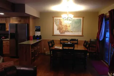 Image de Rénové, skis aux pieds, condo familial