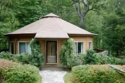 Image de petite maison ronde