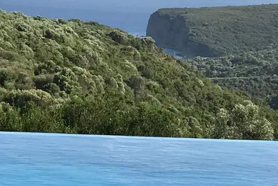 Image de Villa Elia Villa de luxe avec piscine à débordement privée, terrasses, vue sur la vallée et la mer