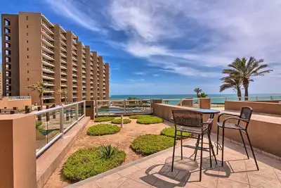 Image de Las Palomas 2br Rez-De-CHAUSSÉE / Énorme patio / Plus proche de Lazy River / Tous les examens 5 étoiles