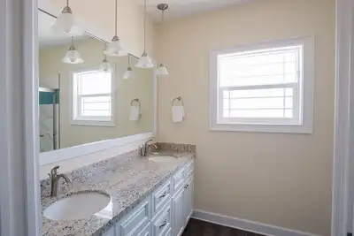 Image de Villa 4 chambres / 3 salles de bain avec wagon privé