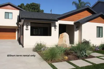 Image de Appartement 1 chambre flambant neuf construit au-dessus de notre garage