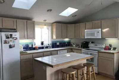 Image de Le chalet de Tante M. Situé à Ocean Bluffs Ma. Parfait pour des vacances en famille.