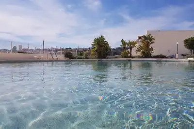 Image de Albufeira, avec terrasse, vue sur la mer, à 5 min de la plage (21)