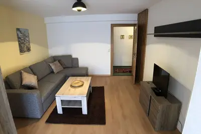 Image de Ferienwohnung \"Almrausch\" (75qm) Balkon, Küche extra, 1 Schlaf- und 1 Wohnzimmer, Wlan, max. 4 Personen