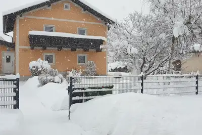 maison de vacances confortable dans un bel emplacement central près du centre de ski et des thermes