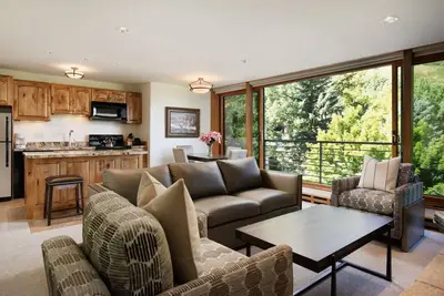 Image de Condo de luxe Ă Aspen Downtown Core