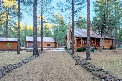 Image de 2Family Cabins sur 3Acres, Sleeps11, Williams, Gr. 1 Canyon, Sedona, BearizonaFishRelax! !