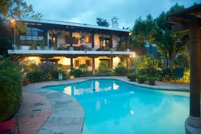 Image de Villa exclusif avec piscine / spa / Lotissement clos