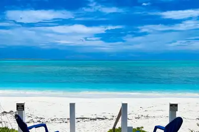 Image de Nemo Maison - New luxe sur la plage - Parfait pour 4 couples ou 2 familles