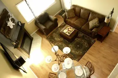 Image de ** Beautiful Smoky Mtn Condo BestViews * Hotub * Wifi *