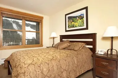 Image de Super spacieuse maison de vacances pour 8 personnes - piscine, bain Ă remous, foyer!