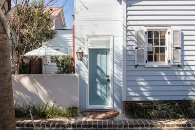 Image de Marcher, magasiner et dîner en tant que local