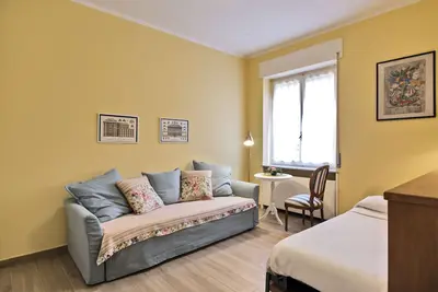 Image de bel appartement deux pièces semi-central de Milan, pratique pour aller au centre de Linate