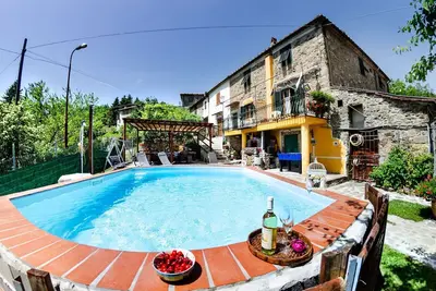 Image de Merveilleuse maison de vacances privée avec Wifi, piscine privée, Tv, vue panoramique et parking