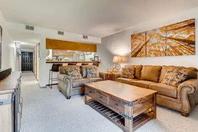 Image de Retraite familiale confortable avec les meilleurs équipements et l'emplacement à Frisco