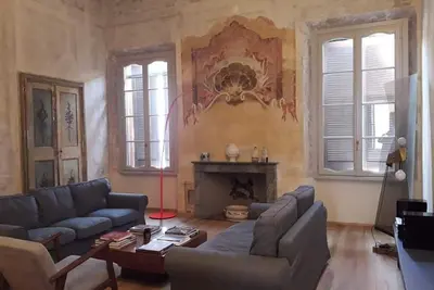 Image de Appartement de 180 mètres de Mantoue avec vue de la nuit 17 °