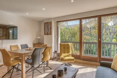 Appartement 2 pièces avec balcon, piscine, parking, à 11 min du centre de Megève
