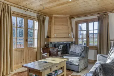 Chalet de Charme 4 Chambres, Balcons, Jardin, Proche Centre et Télécabine Megève