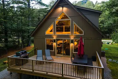 Image de Nouvelle Liste: Nouvelle construction, maison riveraine 3br, 2. 5ba w / wifi, cheminée