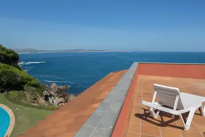 Image de 3 bedroom apartment in Aiguafreda, Begur. Terrace, panoramic views, pool. (Ref:H23)