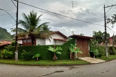 Image de Belle Maison Sur La Plage Avec Piscine Dans Ubatuba Sp (Surf Du Capital)