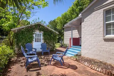 Image de Bungalow du centre-ville de Pensacola Gov't St