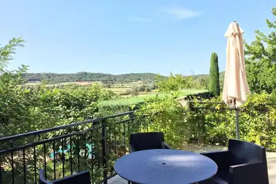 Image de Charming Village House, Uzès 5 Km, Pool, Walled Gardens, Views, 2 bedrooms