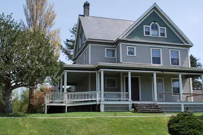 Image de Commanders Quarters Historic Home à Hammond - pour 18 personnes