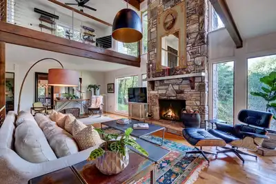 Image de Français contemporain - à 1, 6 km du centre-ville des Highlands