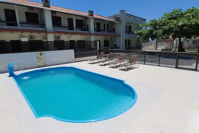 Image de Appartement dans résidence fermée avec piscine.